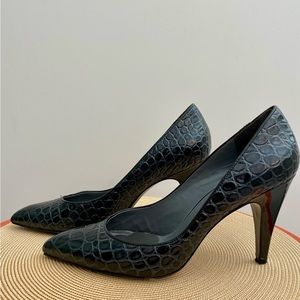 Via Spiga reptile texture leather heels. Excellent condition.